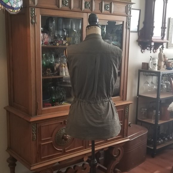 Guide Series Gander Mountain size small army vest - Picture 3 of 7